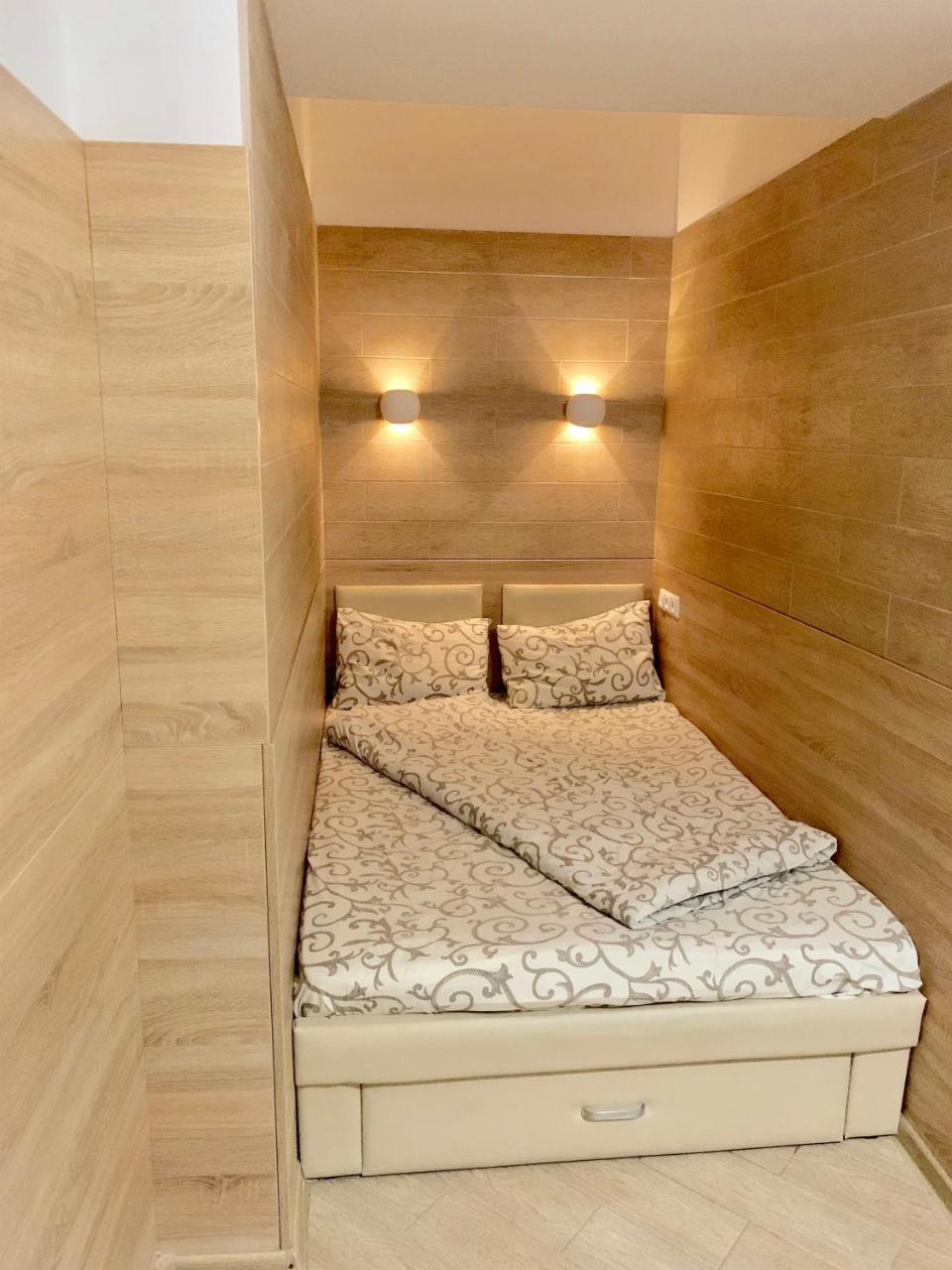 Невелика Smart Квартира В Центрі Для Пари Leopoli Esterno foto